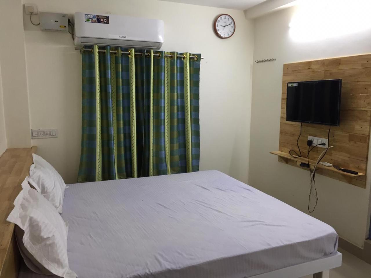 Aditi Rooms Tiruchirappalli Luaran gambar